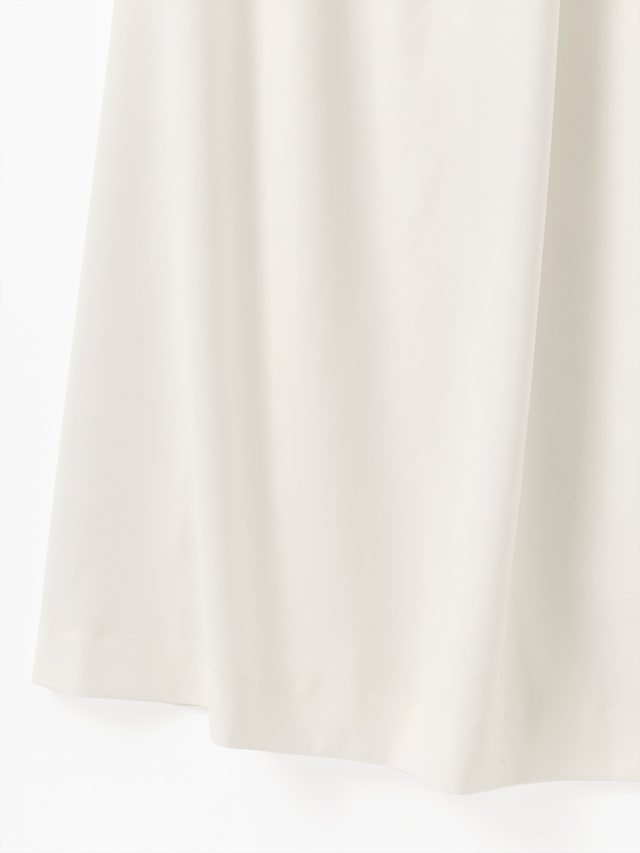 【COMING SOON】CONTRAST RIBBON WAIST DRESS