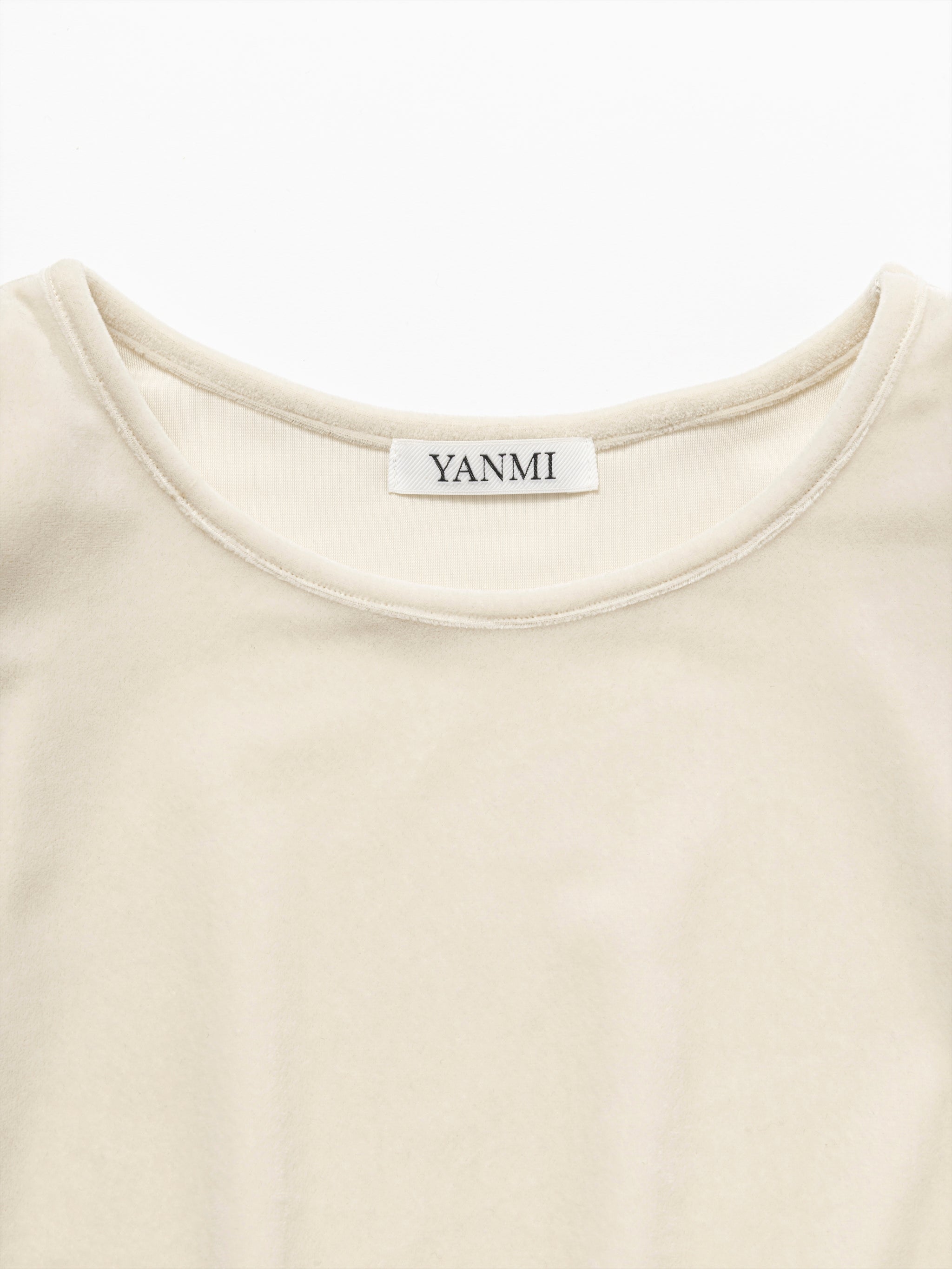 【COMING SOON】SHOULDER PAD VELOUR TOP