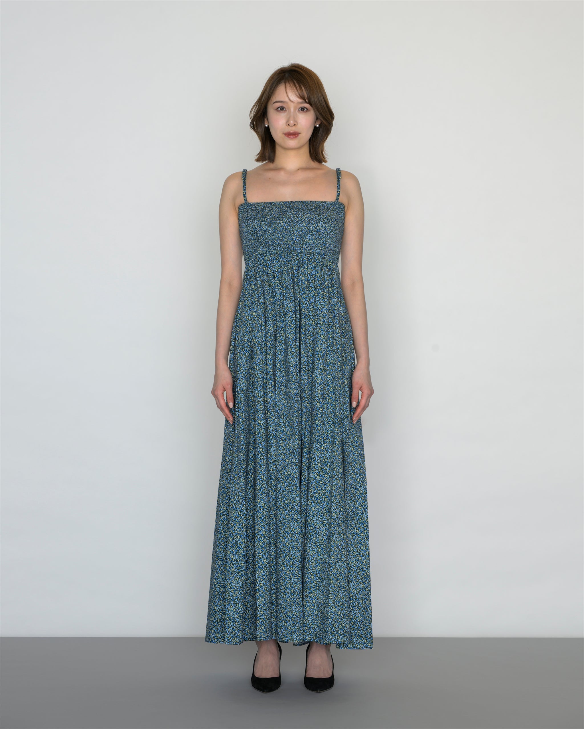 COMING SOON】RIBBON STRAP MAXI DRESS – YANMI.