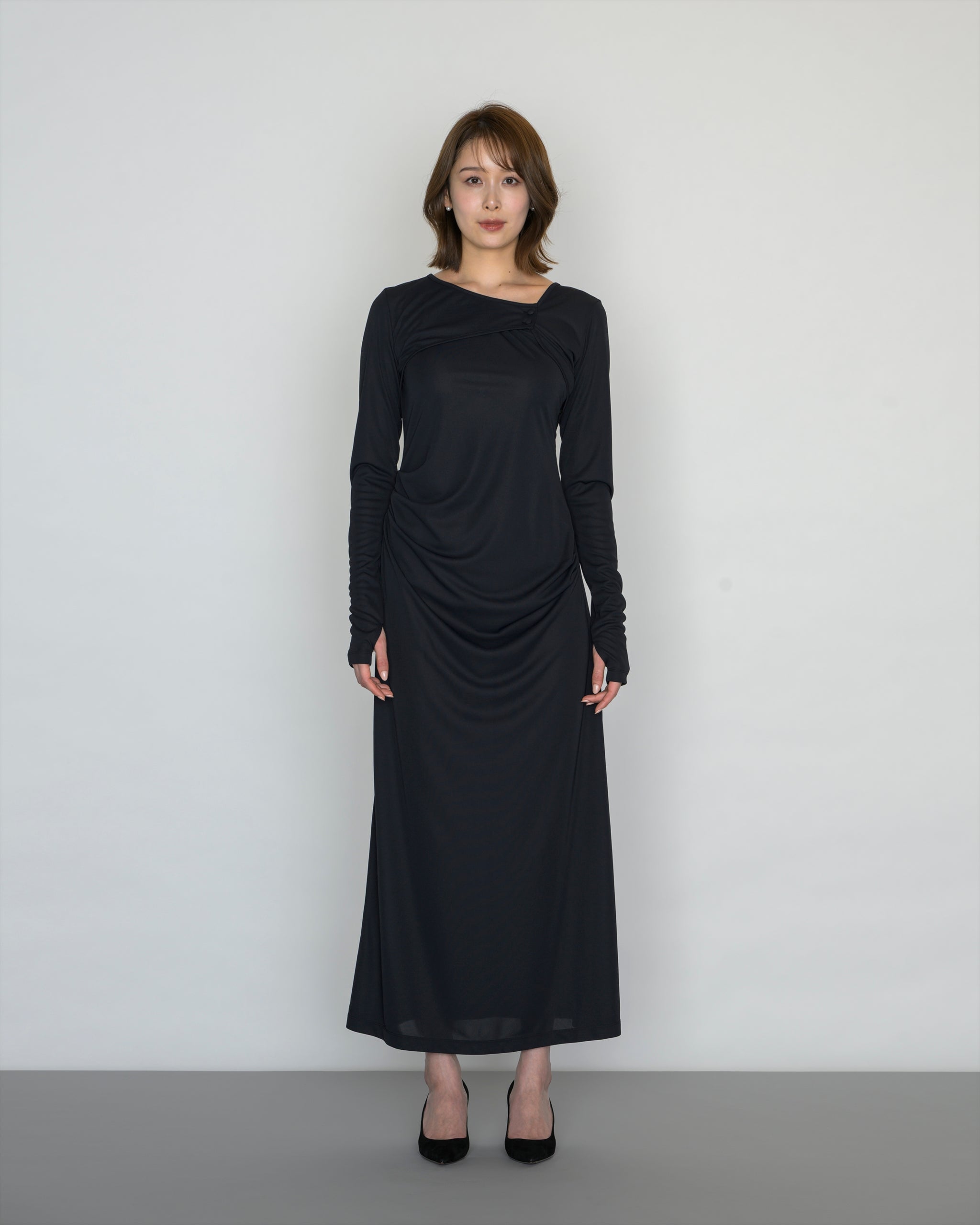 COMING SOON】ONE SHOULDER SHIRRING DRESS – YANMI.