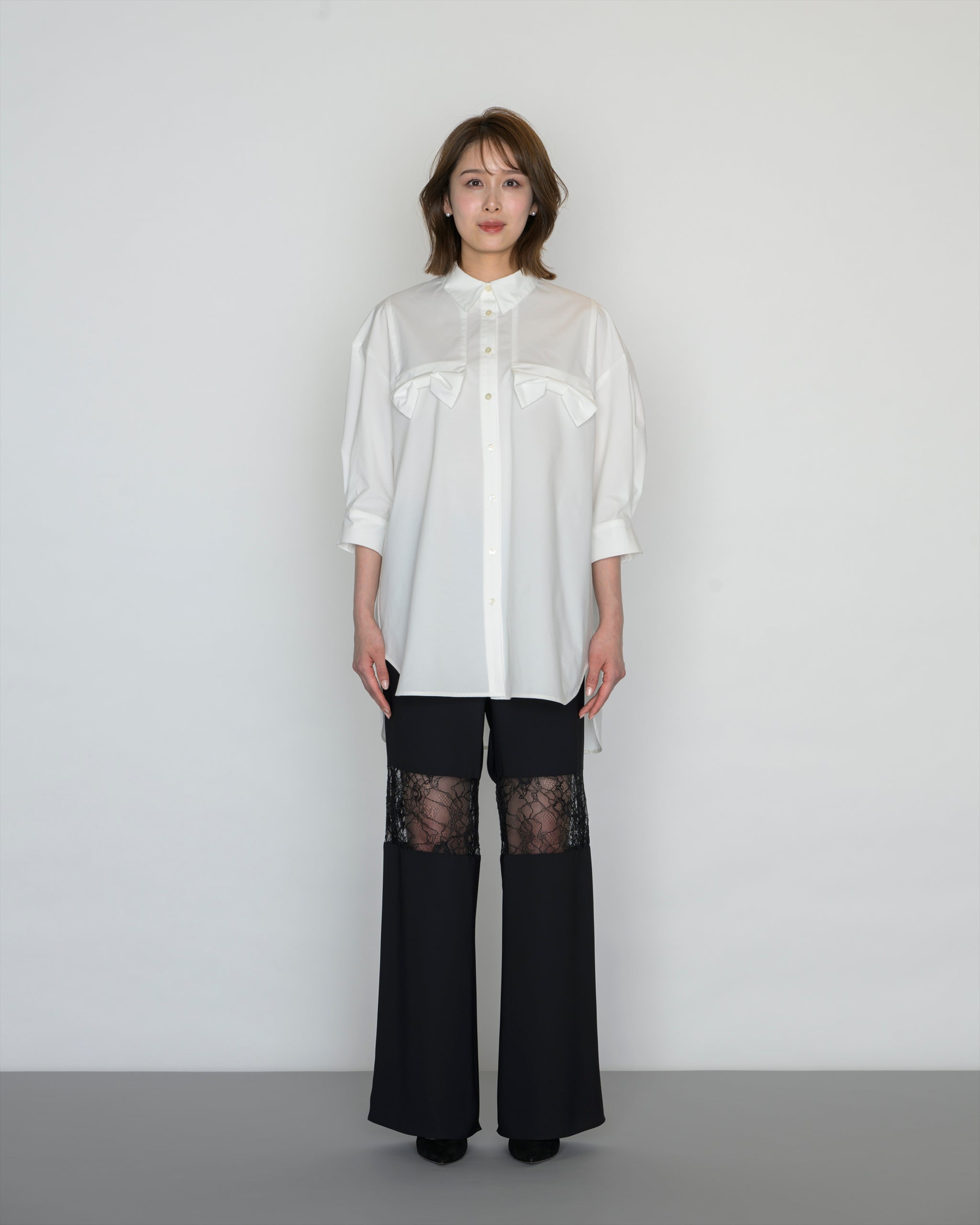 【COMING SOON】RIBBON DETAIL SHIRT